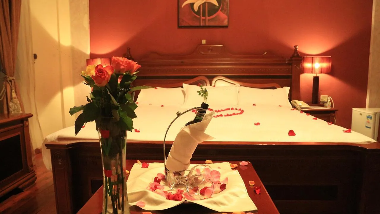 Adot Tinna Hotel Addis Abeba