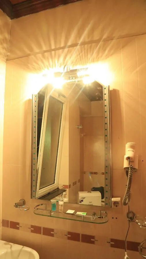 Adot Tinna Hotel Addis Abeba