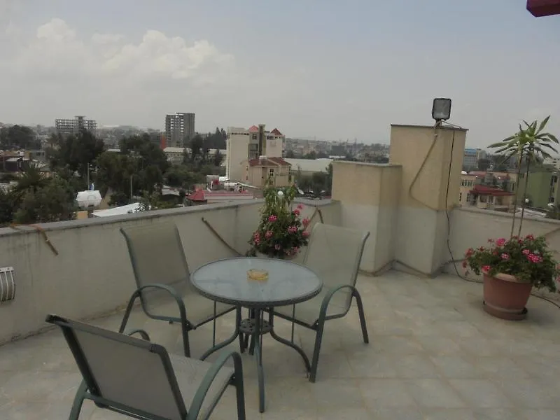 Adot Tinna Hotel Addis Abeba
